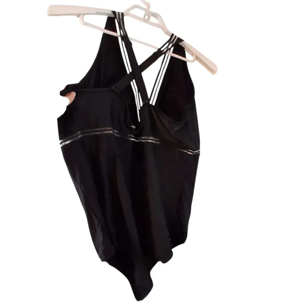 Torrid swimsuit 5x  Wireless elastic inset one piece black